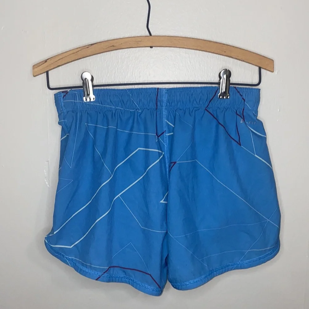 🌵Vintage Triangle patterned Nike shorts! - Picture 9 of 9